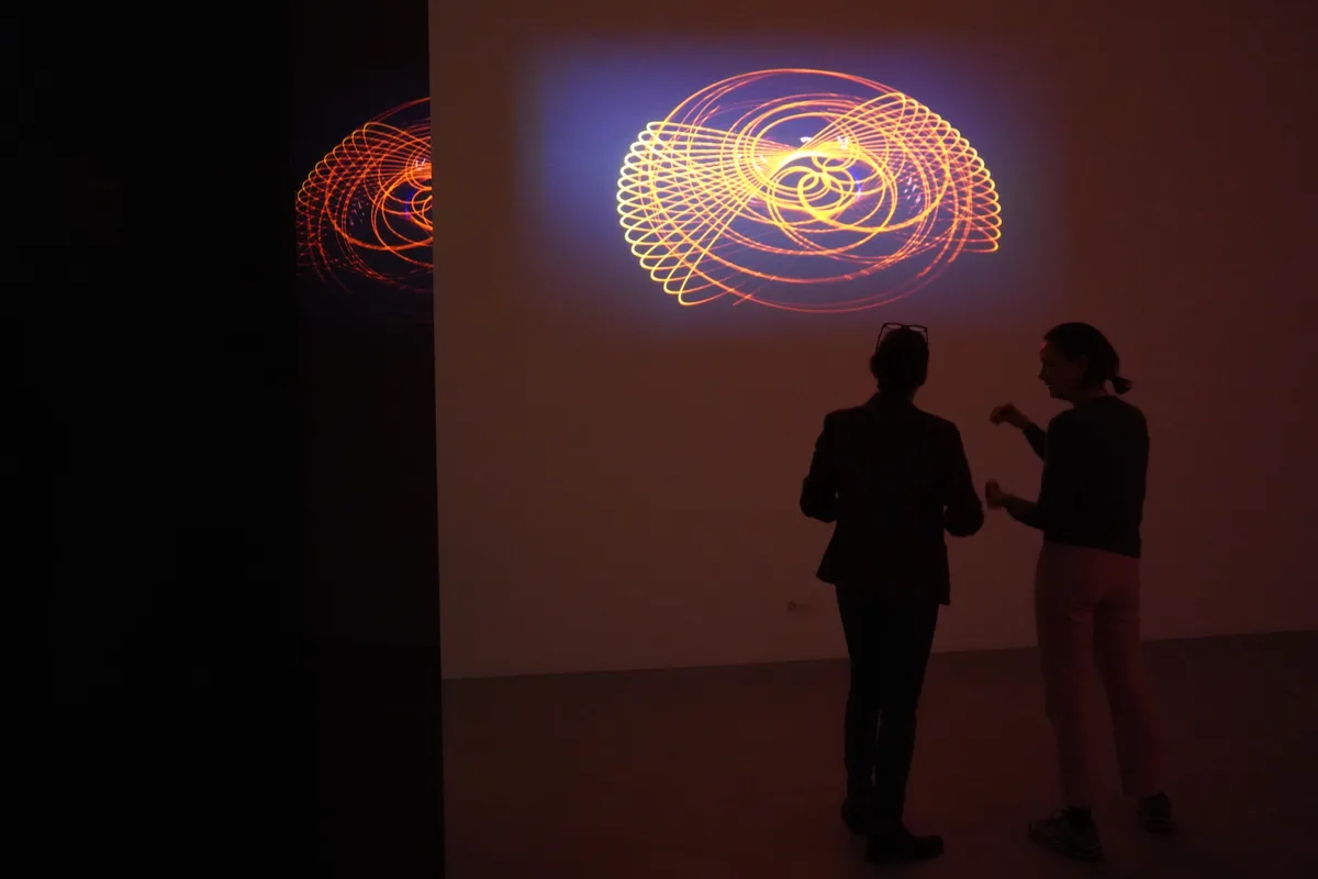 Die Vernissage von Fischli und Weiss in der Bechtler-Stiftung 2023.